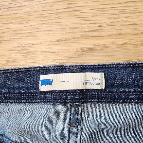 Levis 529 Jeans Womens 10M Blue Curvy Bootcut Dark Wash Flared Rock Denim 30x32 - Picture 2 of 12